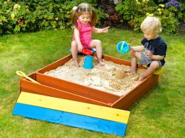 Строим детскую песочницу на даче: 25 креативных идей и пошаговая инструкция